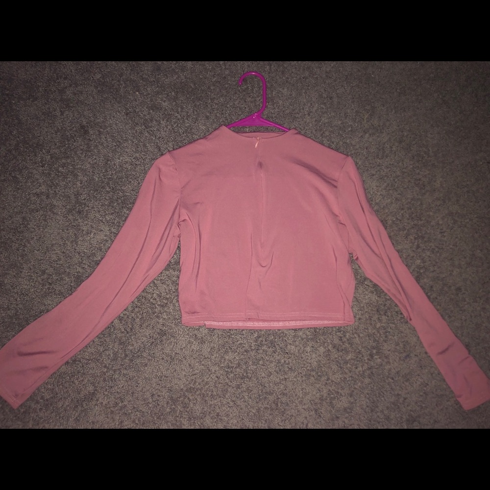 💞Pink long sleeve crop top💞